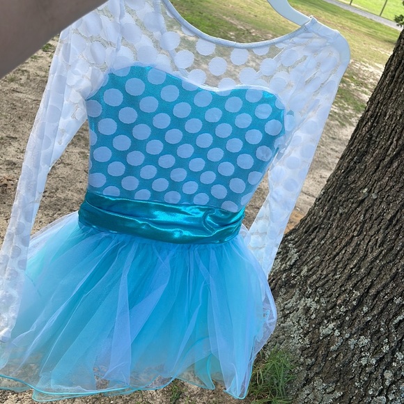Dance costume - Picture 2 of 2